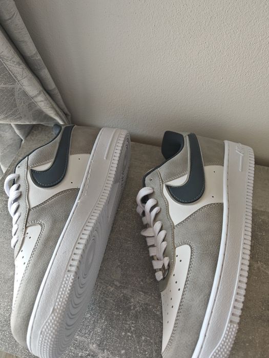 Nike Air Force 1, marimea 42, noi