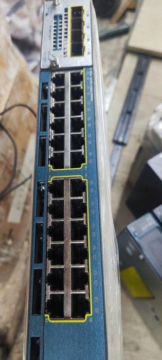 Коммутатор Cisco Catalyst 3560-X PoE+ (с модулем C3KX-NM-1G)
