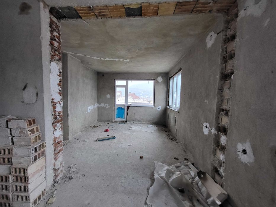 Продава се Къща в Пещера - 500 кв.м за 194 €/кв.м - Снимка #7