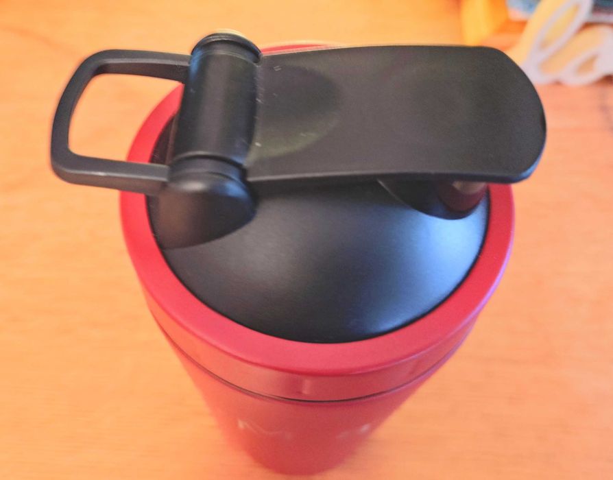 Шейкър на I•M•8 by D. Beckham