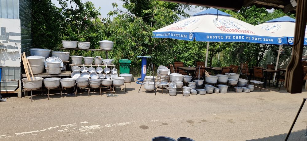 Ceaun din tuci aluminiu 27-28 Litri 280  lei + Trepied 80 lei