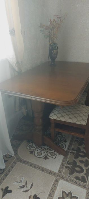 продается стол гостевой