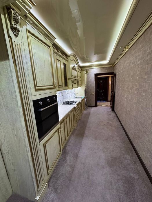 Продается 3 комнатная квартира ремонт ул.Шота Руставели