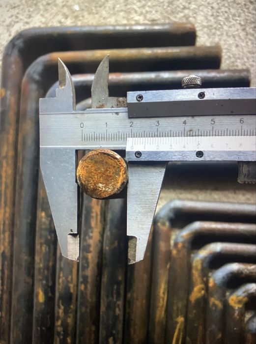 фундаментные (анкерные) болты.