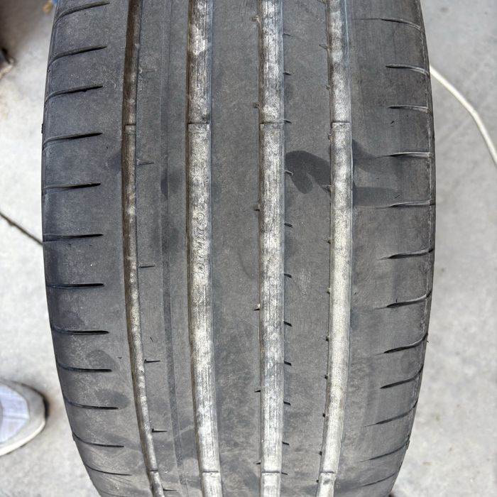 Продавам джанта с гума 255/35/19 Ауди