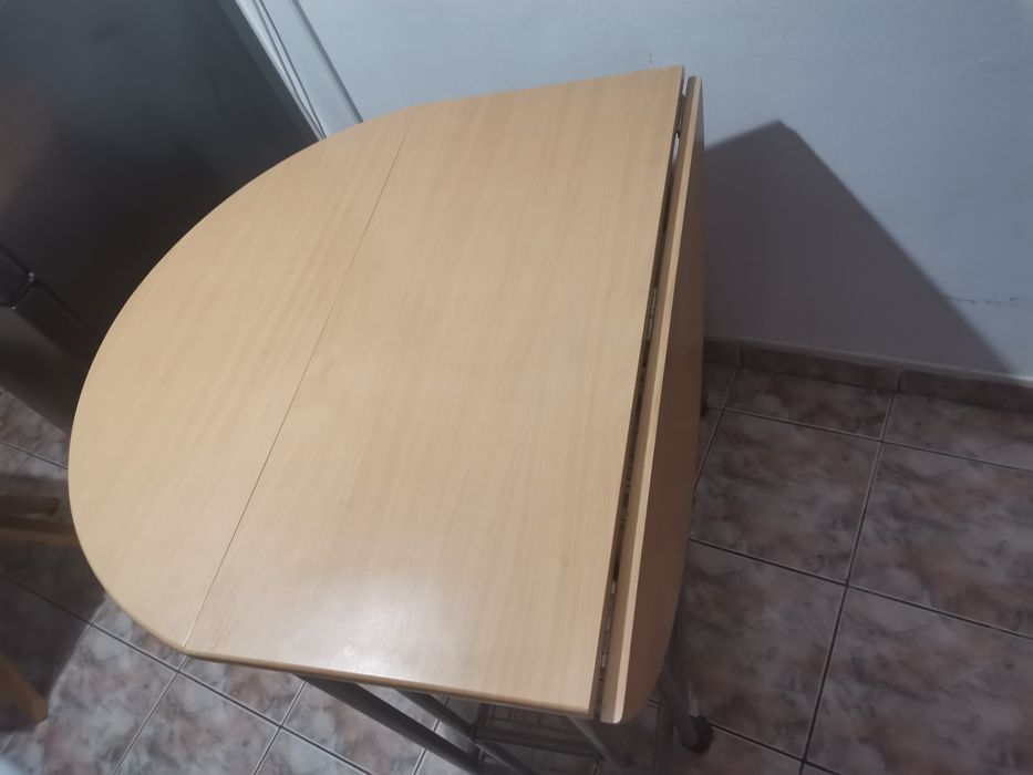 Masa de bucătărie