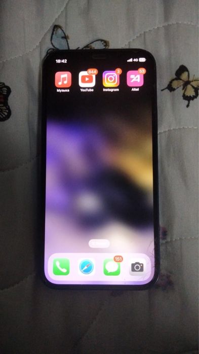 Продам Айфон 12