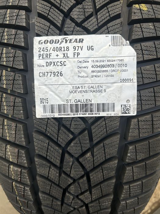 Vand anvelope de iarna noi 245 40 r18 goodyear