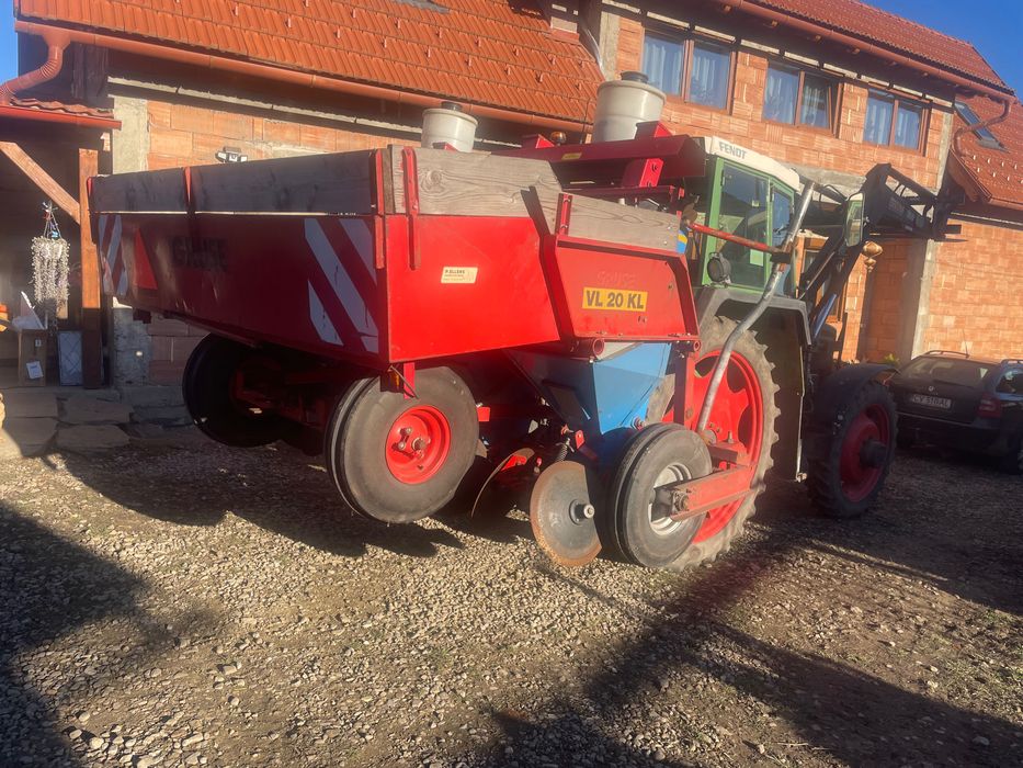 Mașină plantat cartofi Gruse