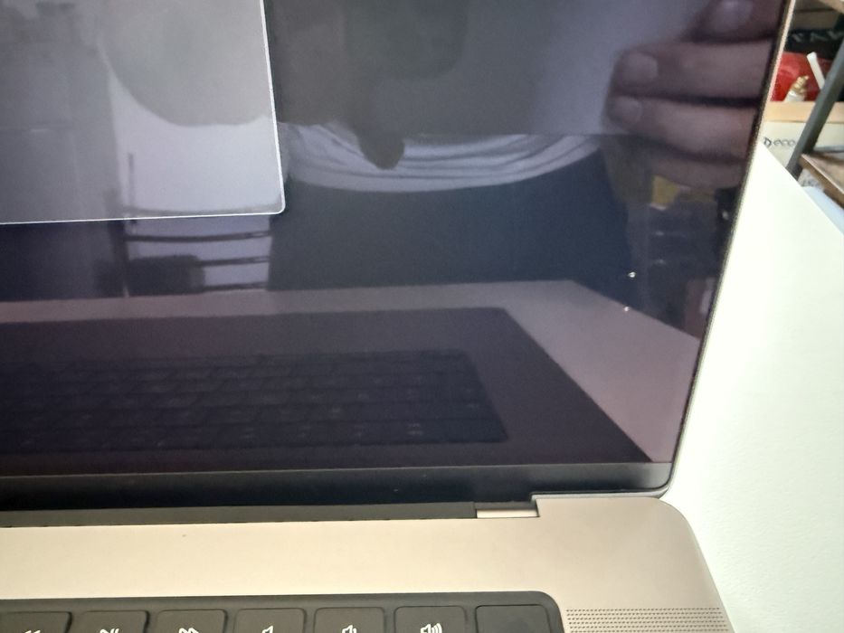 MacBook Pro 16 2021 - M1 Pro 16GB RAM 512GB SSD
