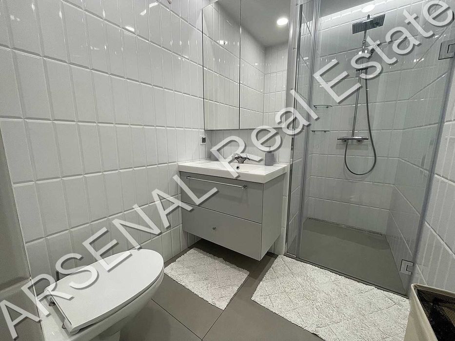 Дава се под наем Тристаен апартамент в София, Център - 108 кв.м за 1191.87 € - Снимка #7