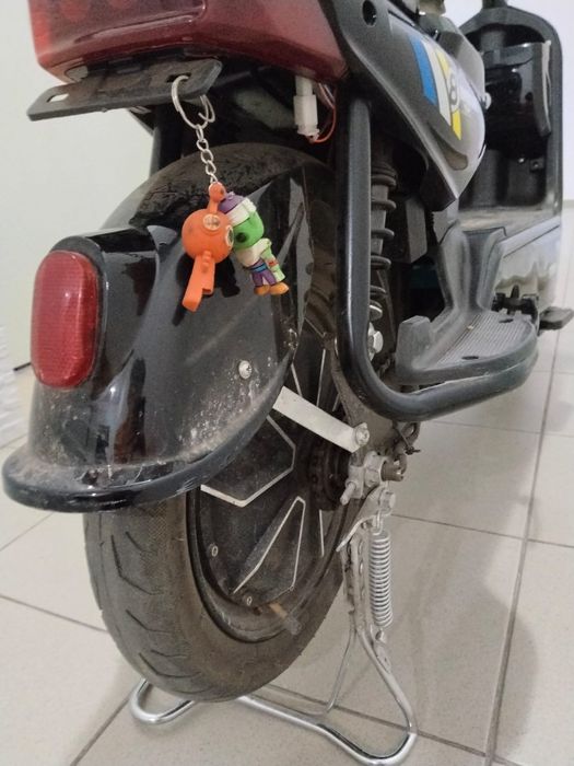 Электроскутер...