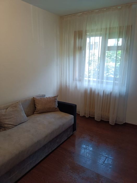 Garsoniera de închiriat