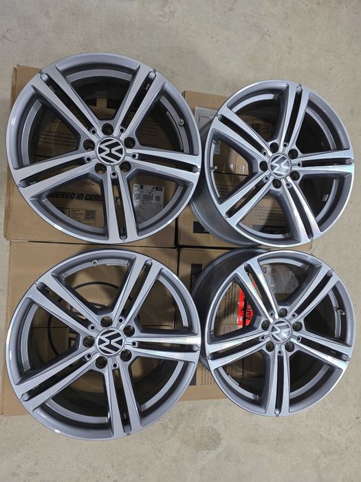 Jante 18 OEM Cupra Formentor Skoda Karok VW Passat Audi A4 Q3 5x112