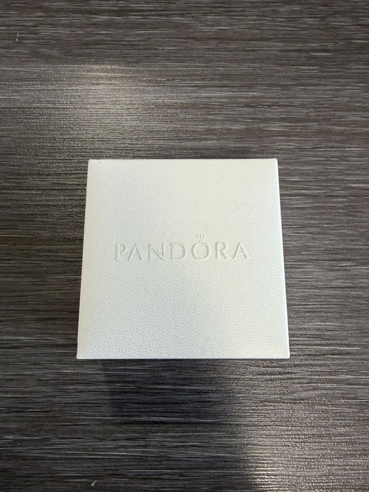 Браслет PANDORA с шармами