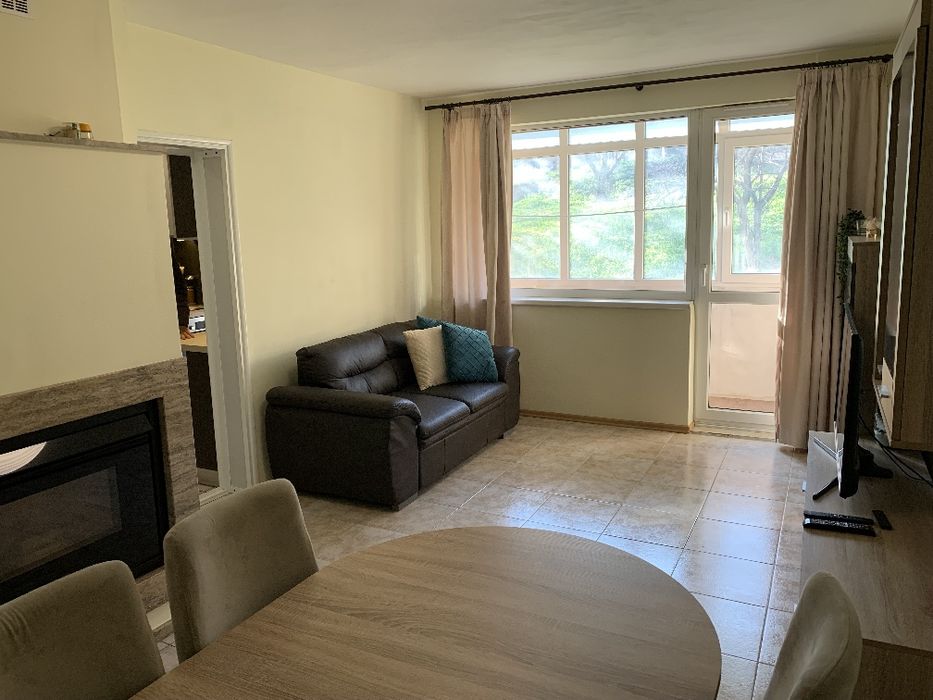 Продава се Тристаен апартамент в Варна, Цветен квартал - 87 кв.м за 2472 €/кв.м - Снимка #2