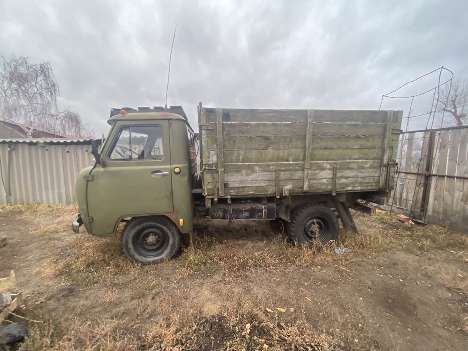 Продается Машина УАЗ 3303