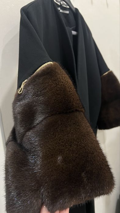 Продается пальто