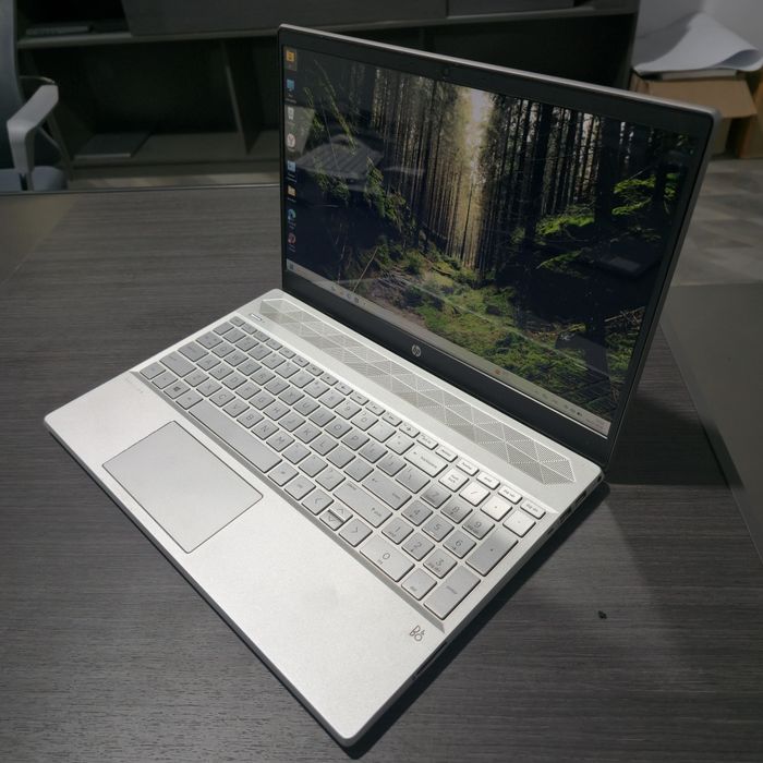 HP i5 SSD 512/8 GB видеокартаси бор