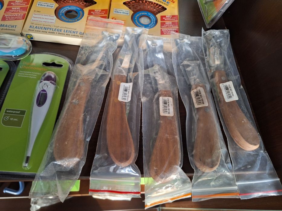 Pichoq mollarni tuyog‘ini kesish uchun Нож ветеринарные