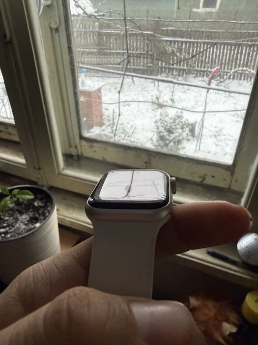 Apple watch SE 3 Gen 3 40 mm 100% baterie