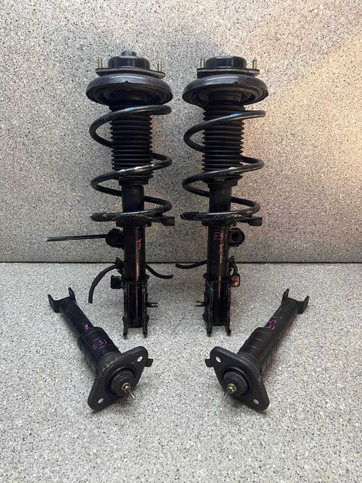 Стойка амортизатор пружина пер зад  Elgrand Эльгранд E51 Е52 из Японии