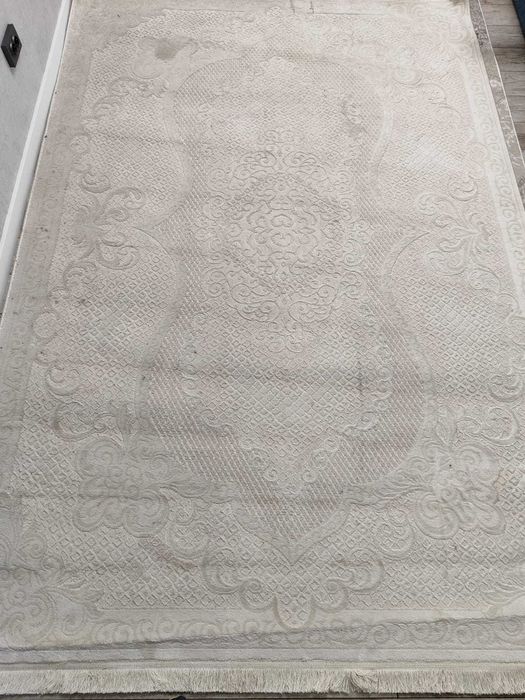 Ковёр светлый 1.93*2.95