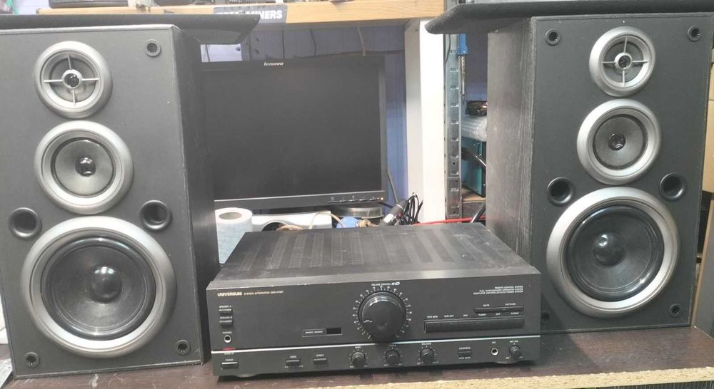 Продавам Усилвател и тонколони UNIVERSUM