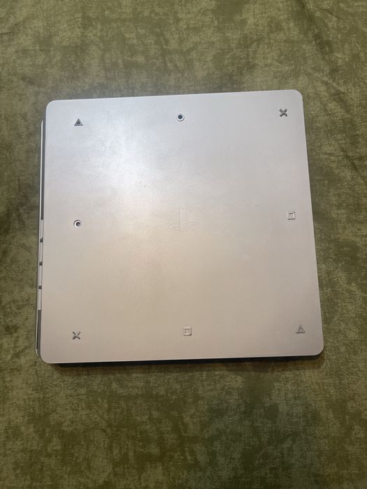 PS4 slim 500 GB