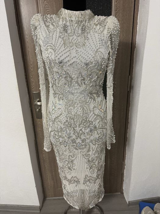 Rochie asos bijuterie