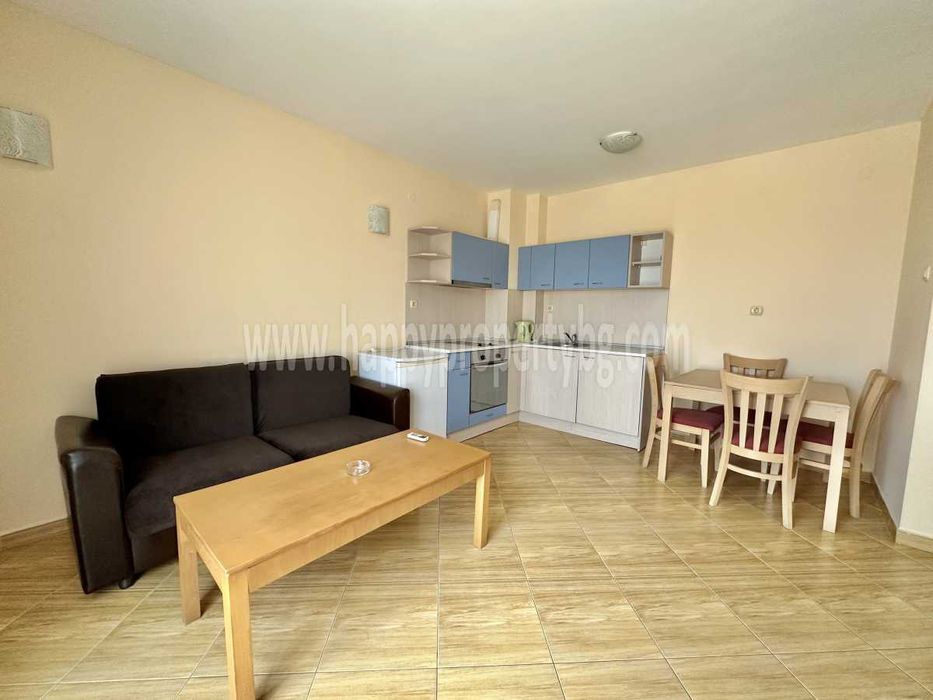 Продава се Двустаен апартамент в к.к. Слънчев бряг - 66 кв.м за 940 €/кв.м - Снимка #2