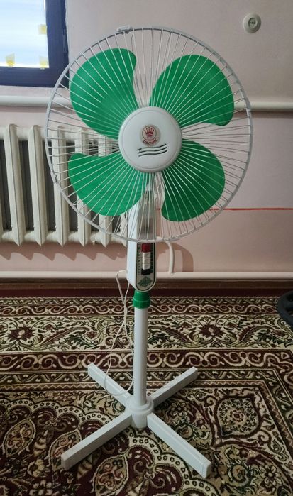 Вентилятор сотилади