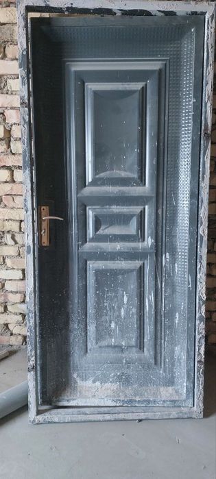 Temir eshik xolati ajoyib