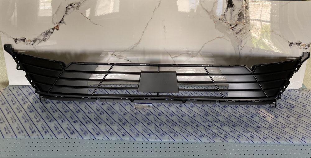 Решетка бампера и радиатора для Hyundai Elantra