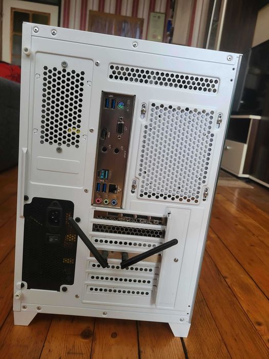 RTX 4060 Ti / Ryzen 7 / 32GB – ТОП геймърски компютър