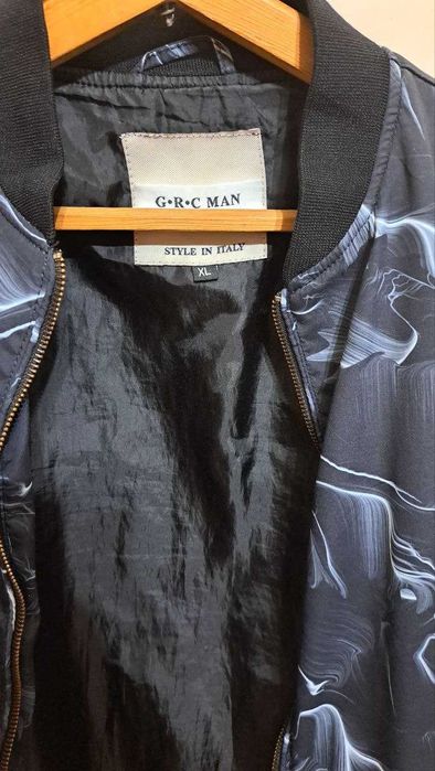 Мужская ветровка-бомбер