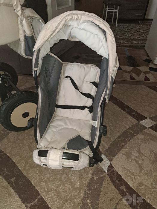 Продам коляску ZIPY