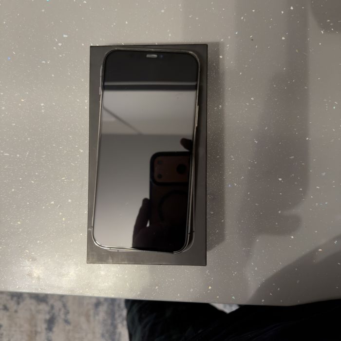 Iphone 12 pro ingrijit 128 gb baterie 77 %