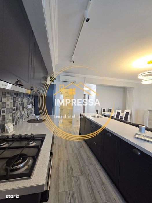 Se vinde apartament 3 camere in rate 80mp cu boxa 20mp loc de parcare