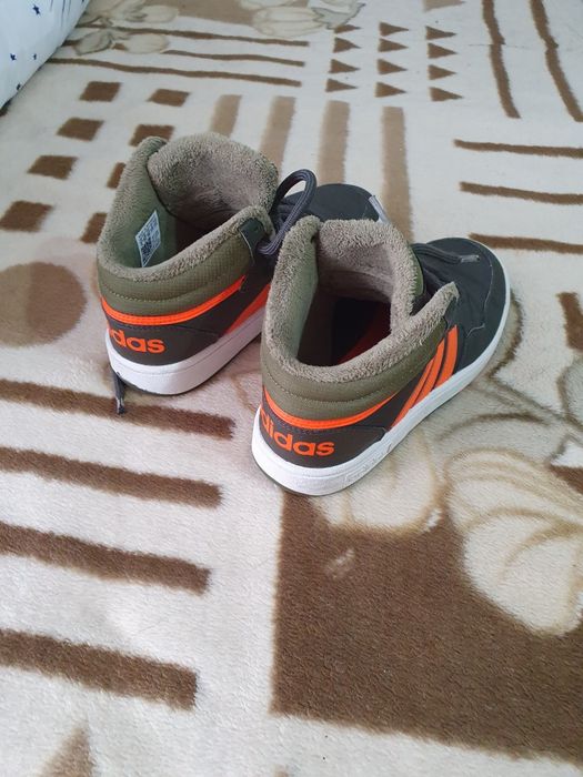 Ghete adidas iarnă