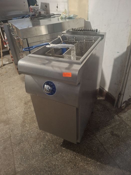 Фритюрник професионален на газ BONETT/ HOBART