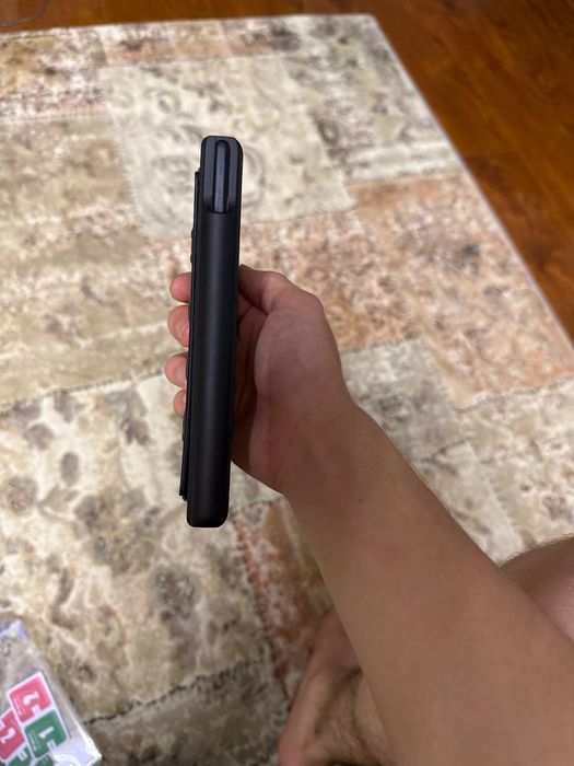 Продам Чехол от Samsung Z Fold 6