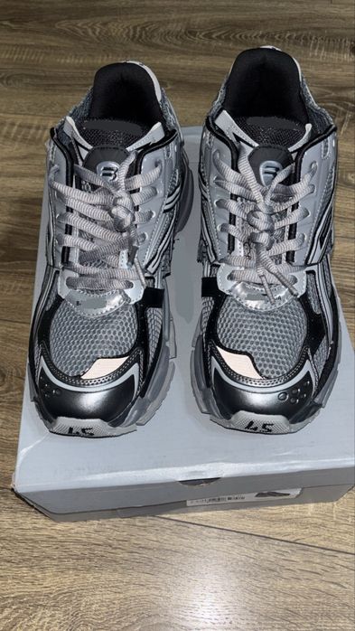 Balenciaga Runner