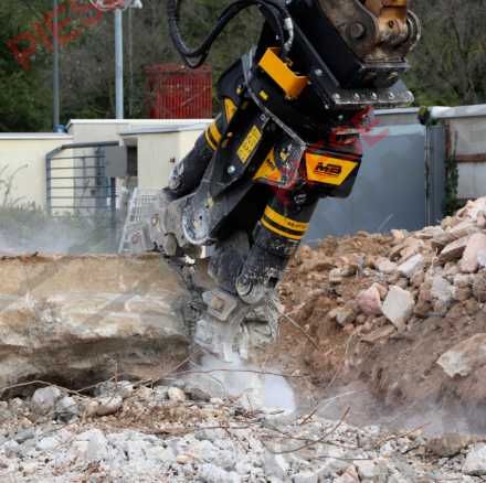 FOARFECA demolări MB Crusher PT650