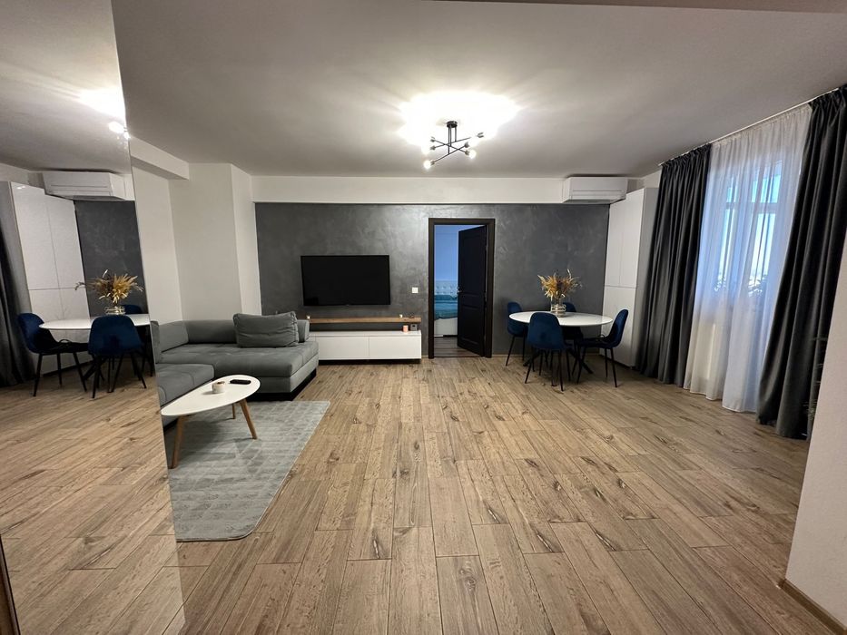 Apartament de inchiriat in centru orasului