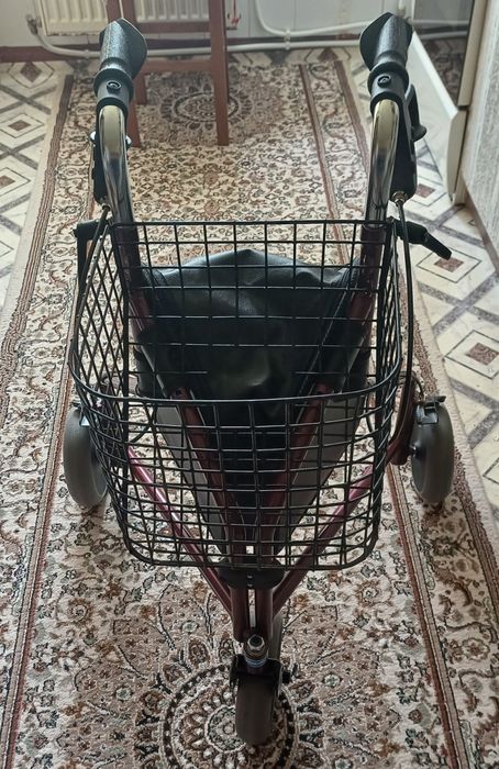 Mergător pentru vârstnici