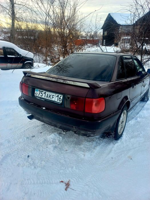 Продам ауди 80 б4