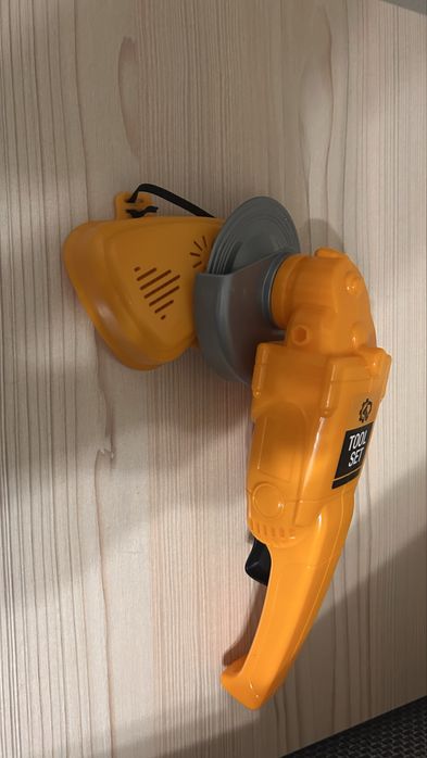 Игрушки Полесье. Набор строителя. Каска