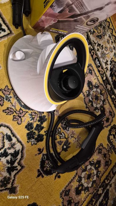 Aparat de curatat cu aburi Karcher