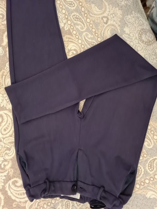 Продам школьную форму для девочек